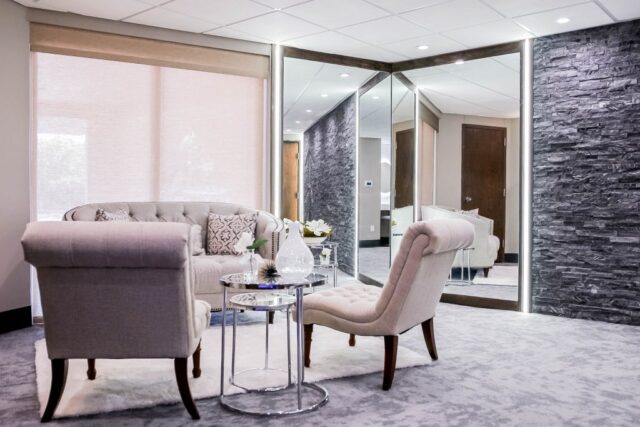 UMC Preston Hollow - Brides Room